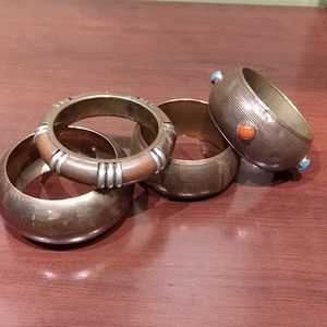 Bundle of 4 vintage brass bangles from the 80's
